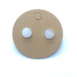8mm round quartz stud stainless steel earrings NWOT